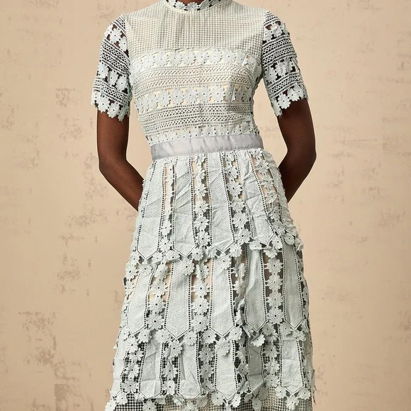 Elegant Lace Maxi Dress in Soft Icy Mint Color - Picture 7 of 15